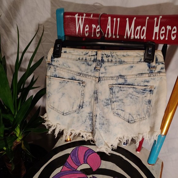 Forever 21 Shorts - Picture 5 of 5